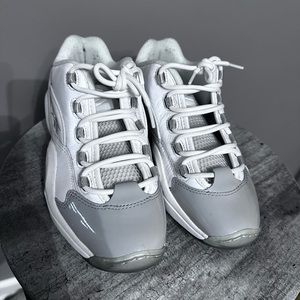 Men’s 9.5 Allen Iverson Reeboks